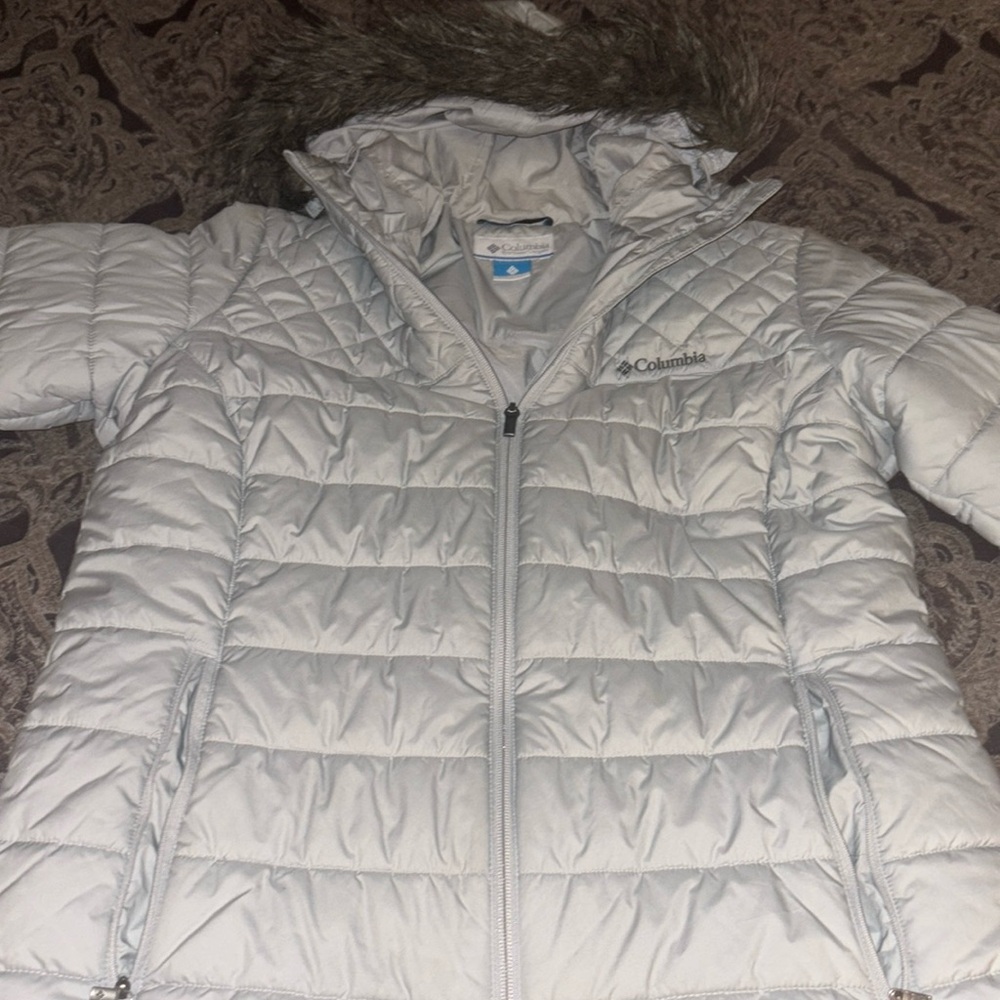 Columbia women’s puffer jacket